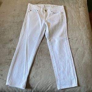 Calvin Klein white denim capri